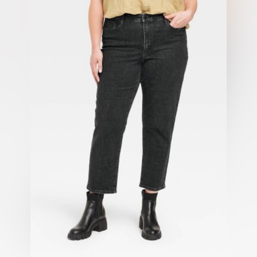 Women's High-Rise Slim Straight Jeans -
Universal Thread™ - Black - Sz 22W